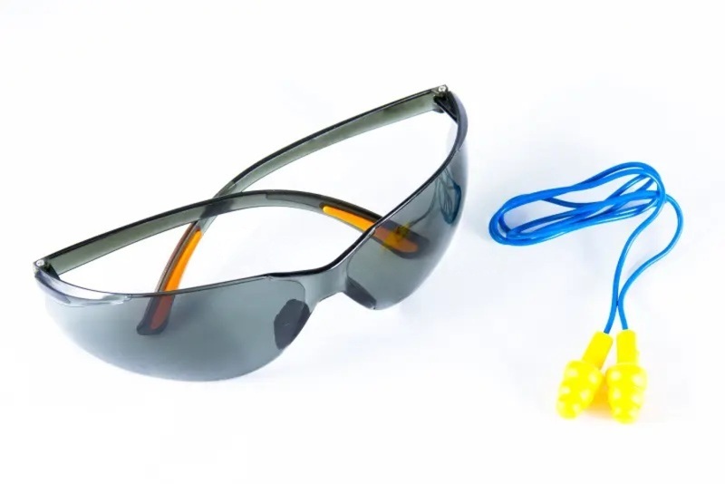 Safety Goggles & Ear Plugs